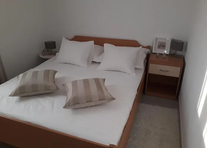 Holiday Home - Apartment Carmen Ferienhaus Sevid