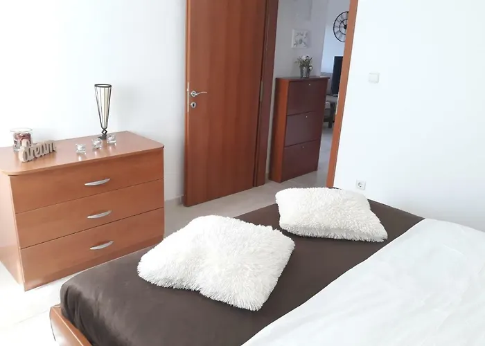 Holiday Home - Apartment Carmen